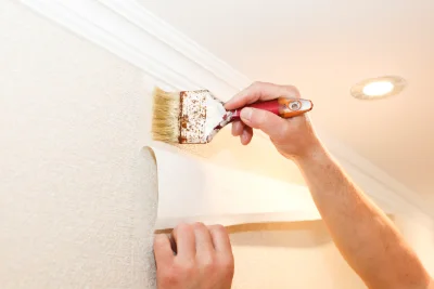 Pose de papier peint à Saint-Cyr — revêtements muraux et toiles de verre